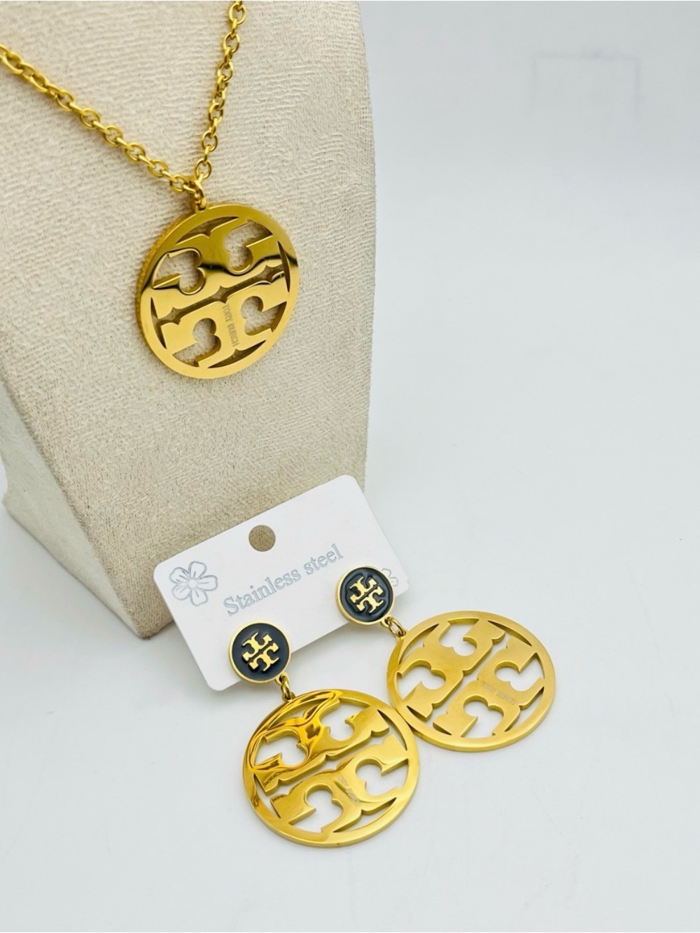 Source Unknown Gold-Tone Openwork Medallion Necklace and Earrings Set